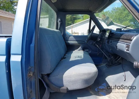 1992 Ford F150 z USA, uszkodzony, nr VIN 1FTEF14Y4NLA84100